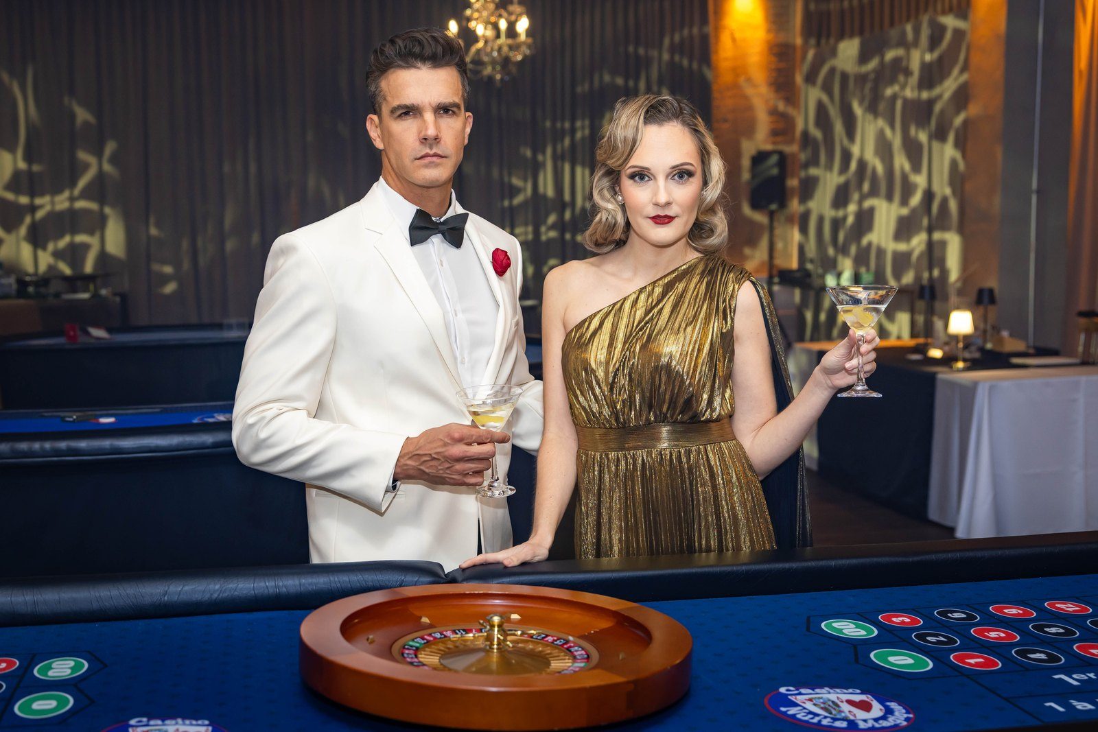 A couple at the roulette table